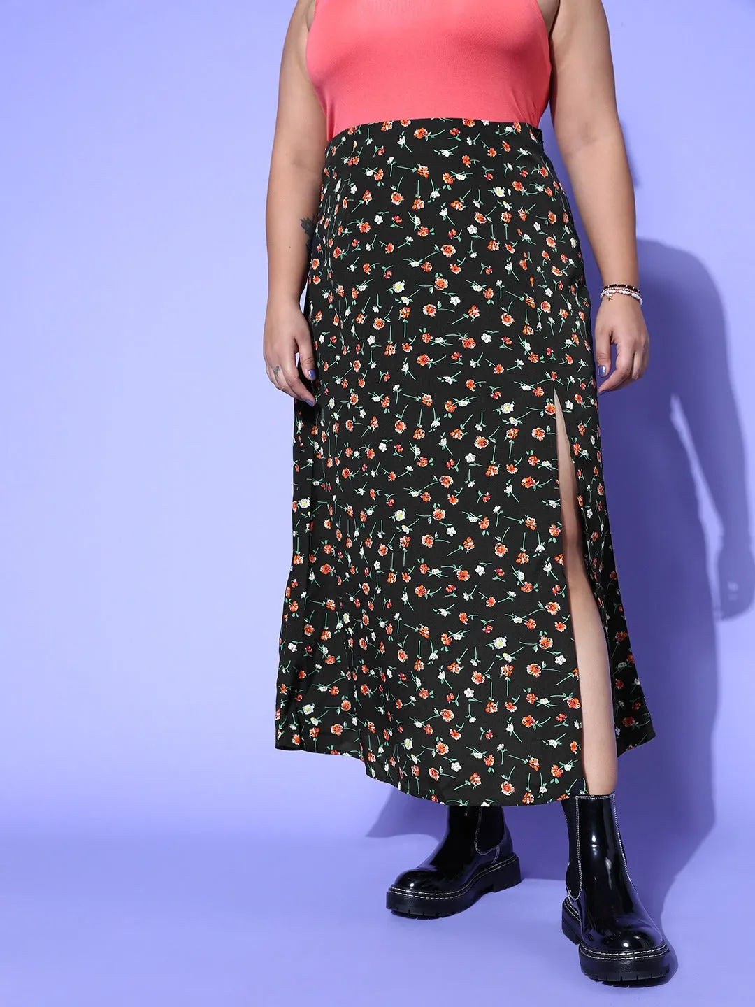 Berrylush Women Plus Size Black Floral Printed High-Rise Waist Slitted A-Line Midi Roman Column Skirt