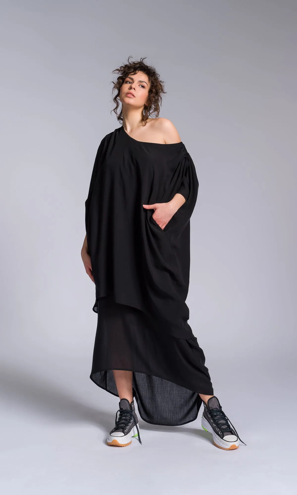 Layered Kaftan Dress with Adjustable Shoulders