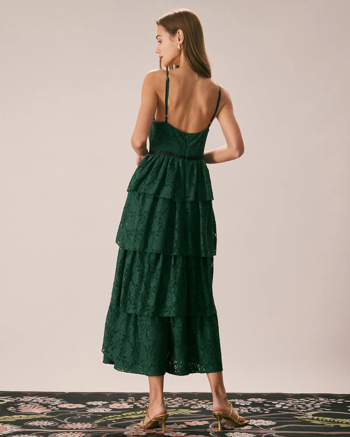 The Green Sweetheart Neck Lace Maxi Dress